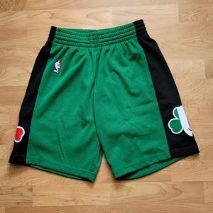 Boston Celtics Throwback Swingman 2007-08 Basketball Shorts Mitchell & Ness
